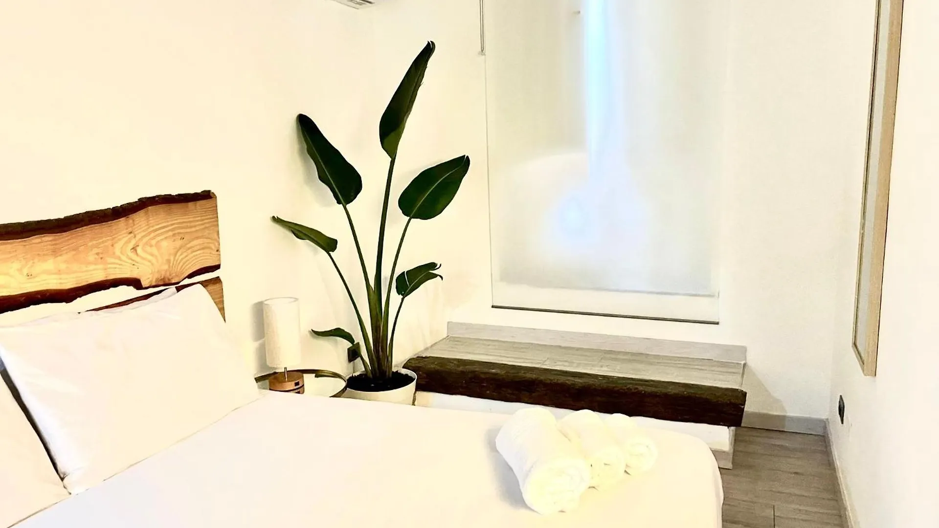 פלרמו Stationsuite N5 Spa Privata Idromassaggio & Wifi Zona Centrale Vicino Alla Stazione 0*,