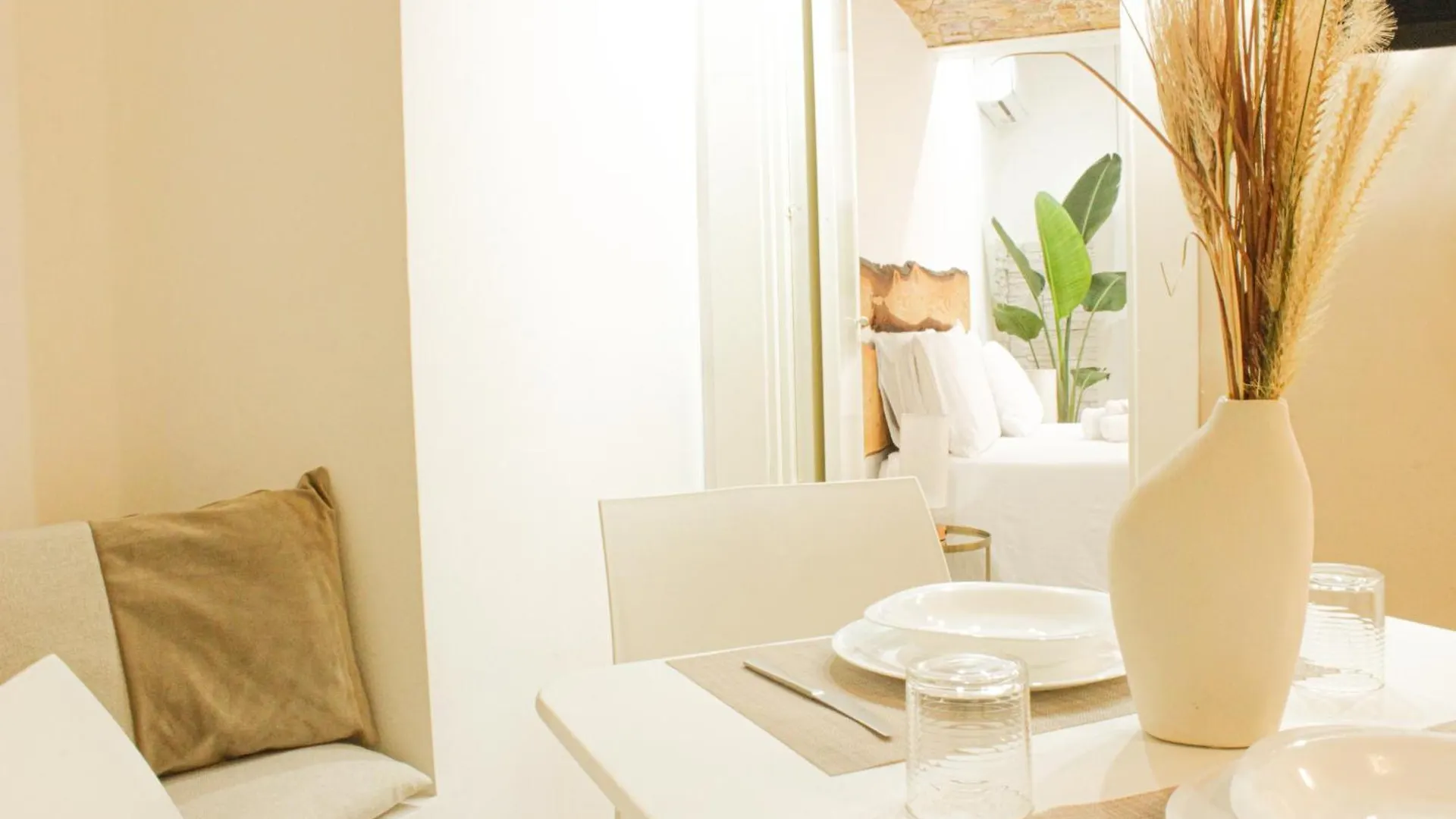 Stationsuite N5 Spa Privata Idromassaggio & Wifi Zona Centrale Vicino Alla Stazione Palermo 0*,